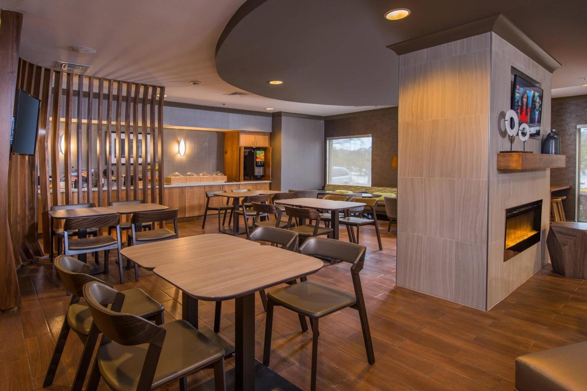 Springhill Suites Herndon Reston Exterior photo