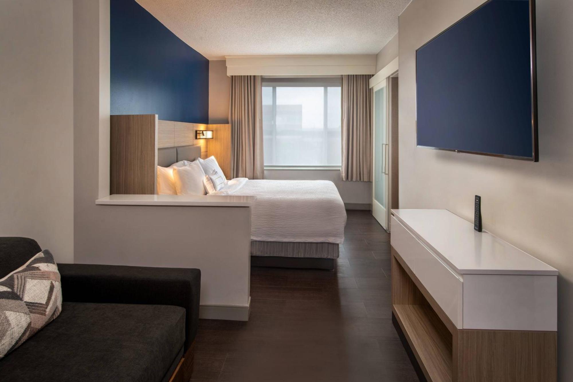 Springhill Suites Herndon Reston Exterior photo